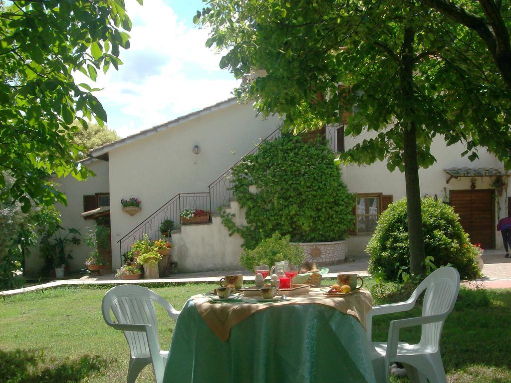 Bed And Breakfast Casale Isorella San Gemini Εξωτερικό φωτογραφία