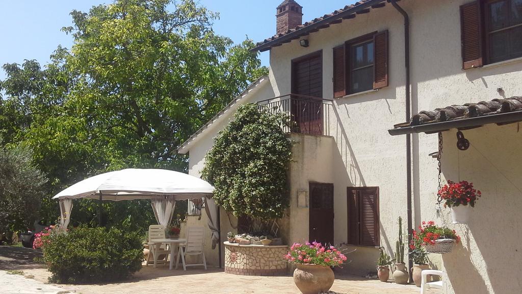 Bed And Breakfast Casale Isorella San Gemini Εξωτερικό φωτογραφία